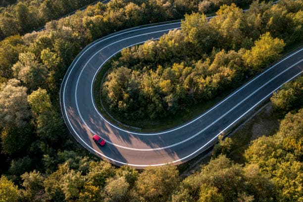 Yağış Sonrası Çöken Yol Kazaya Yol Açtı: 3 Yaralı